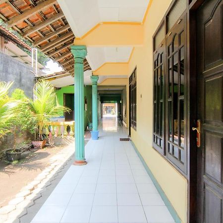 Losmen Melati Hotel Bantul Kültér fotó