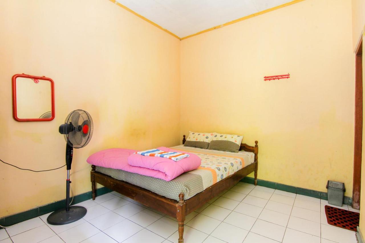 Losmen Melati Hotel Bantul Kültér fotó