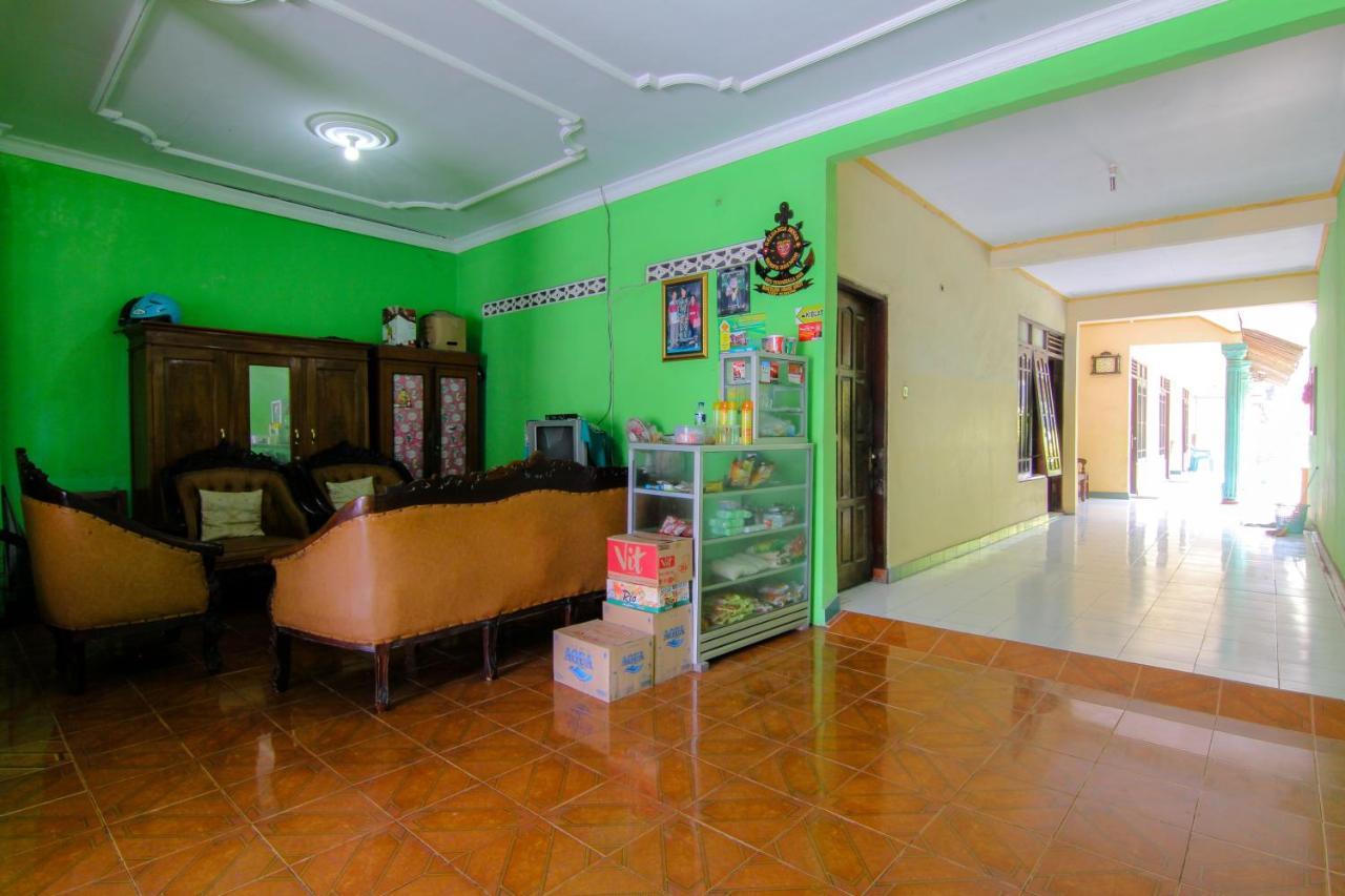 Losmen Melati Hotel Bantul Kültér fotó