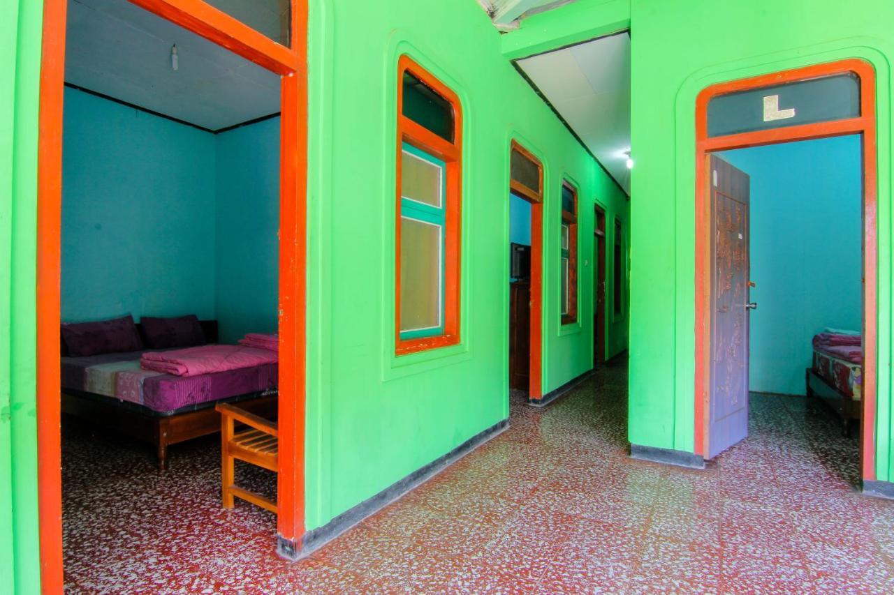 Losmen Melati Hotel Bantul Kültér fotó