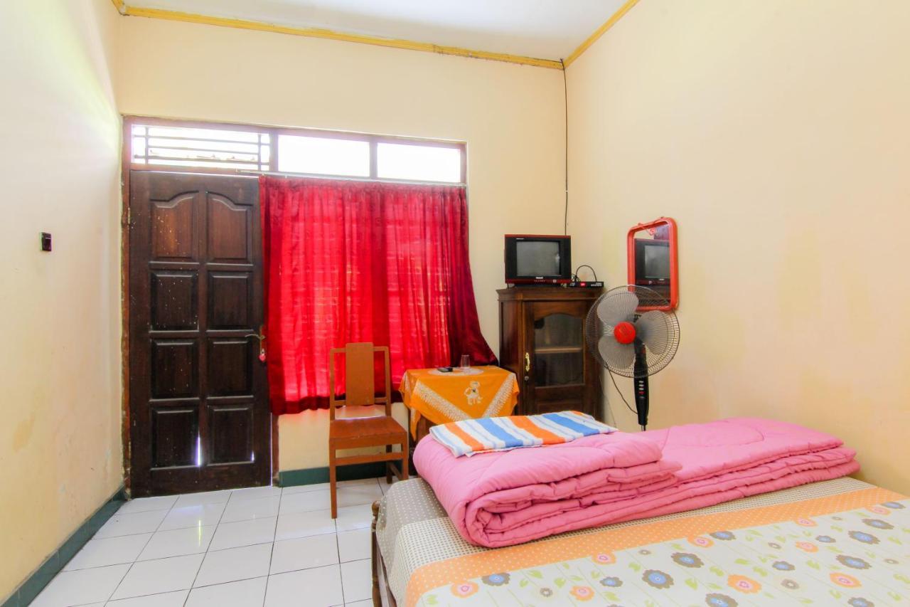 Losmen Melati Hotel Bantul Kültér fotó