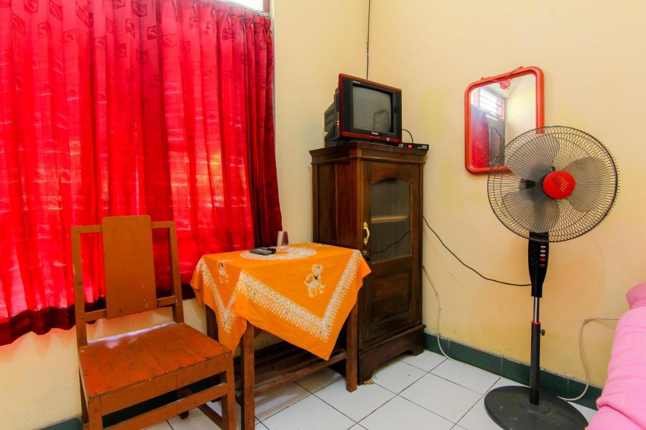 Losmen Melati Hotel Bantul Kültér fotó